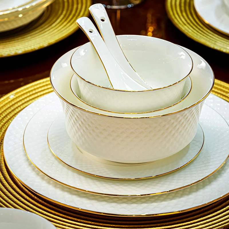 纯白釉下彩碗盘家用2025新款米饭碗碟组合家用骨瓷餐具轻奢盘子