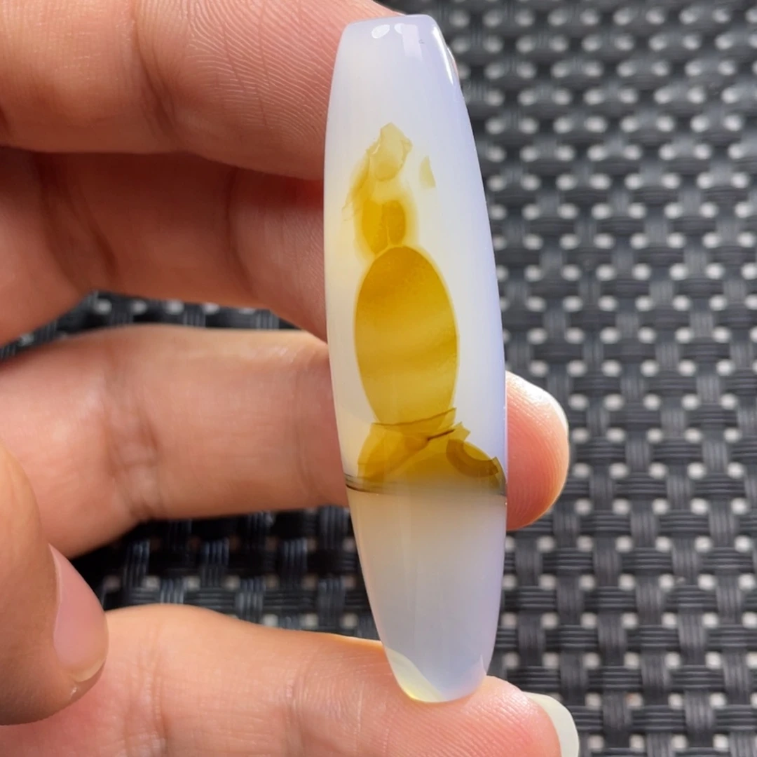 未镶嵌颈饰玛瑙/玉髓东*