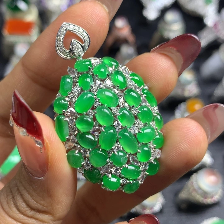 翡翠未镶嵌戒指金