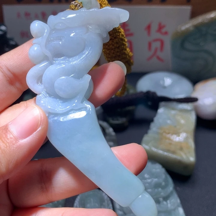 翡翠未镶嵌颈饰保真天然A货翡翠