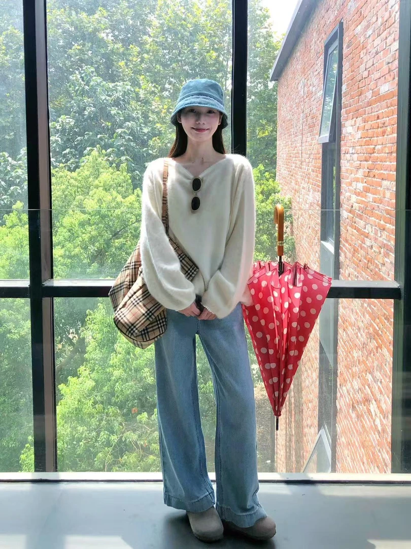 入秋韩系高级感穿搭一整套初秋新款白色针织衫毛衣裤子两件套装女