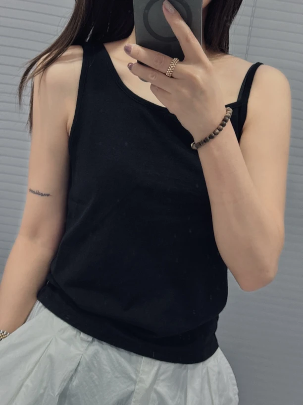 韩不规则无袖外穿遮副乳打底