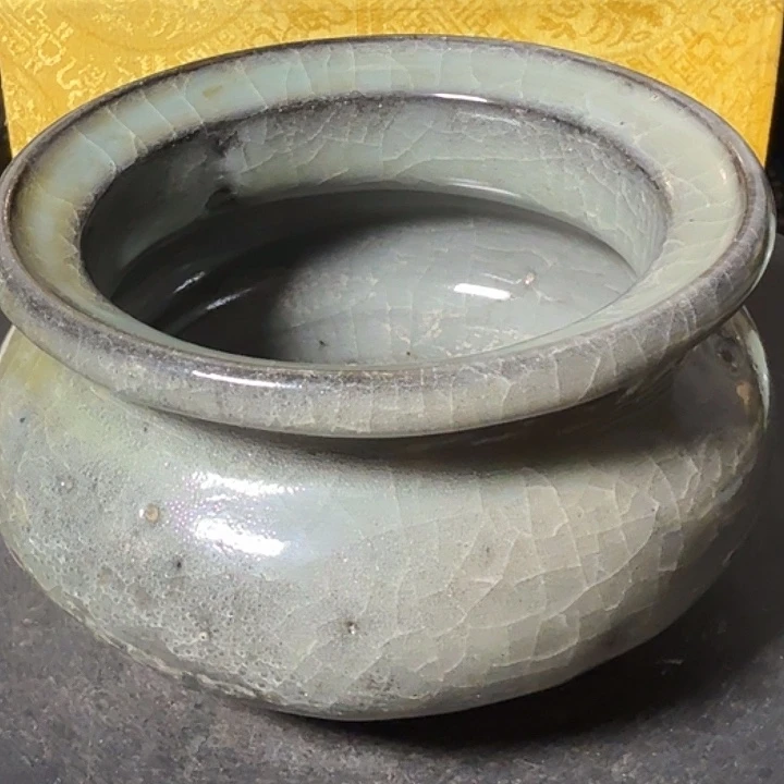 钧瓷炉器美观大方