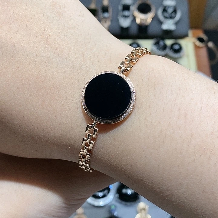 18K金镶嵌手链翡翠浅**汐圆牌