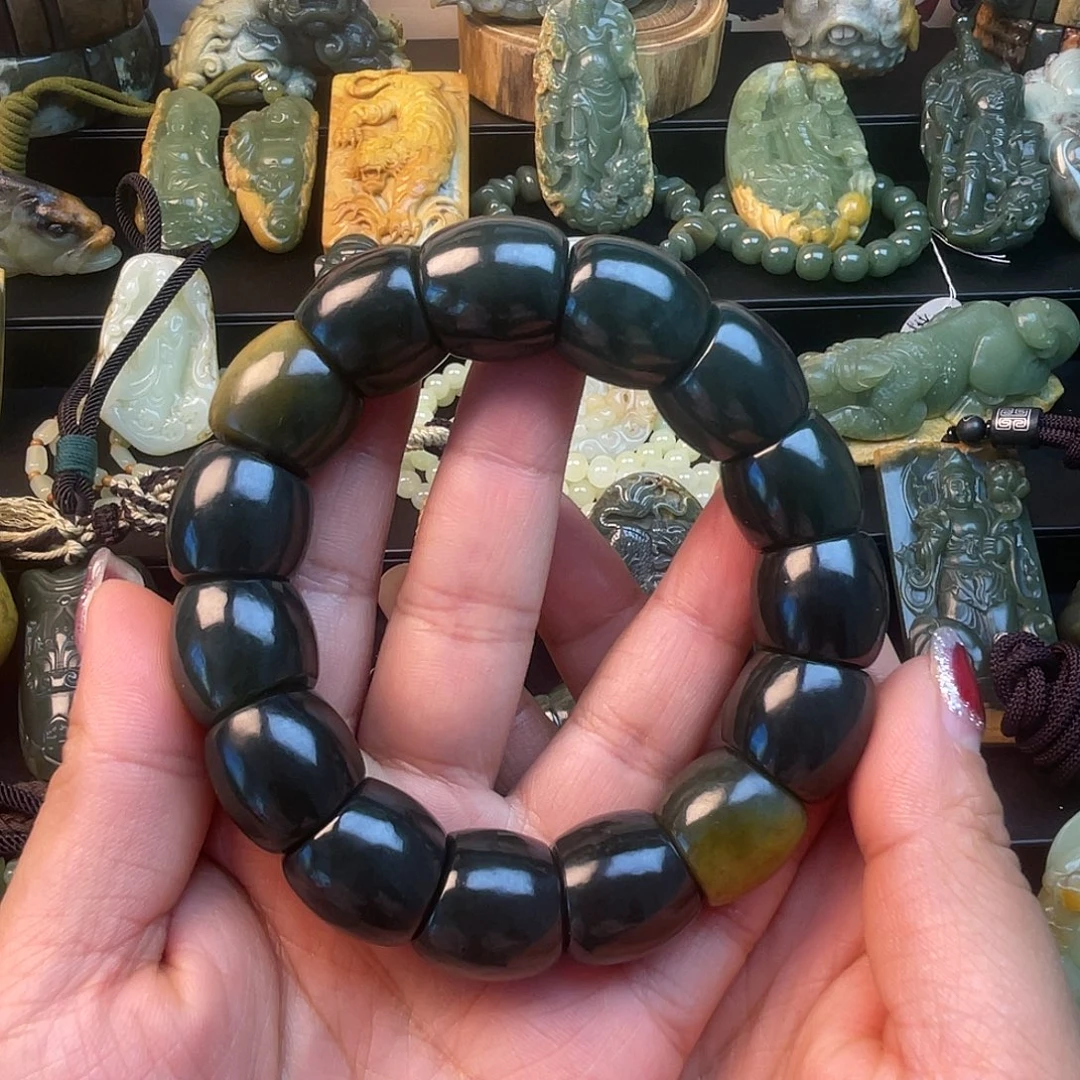 透闪石质玉未镶嵌手链