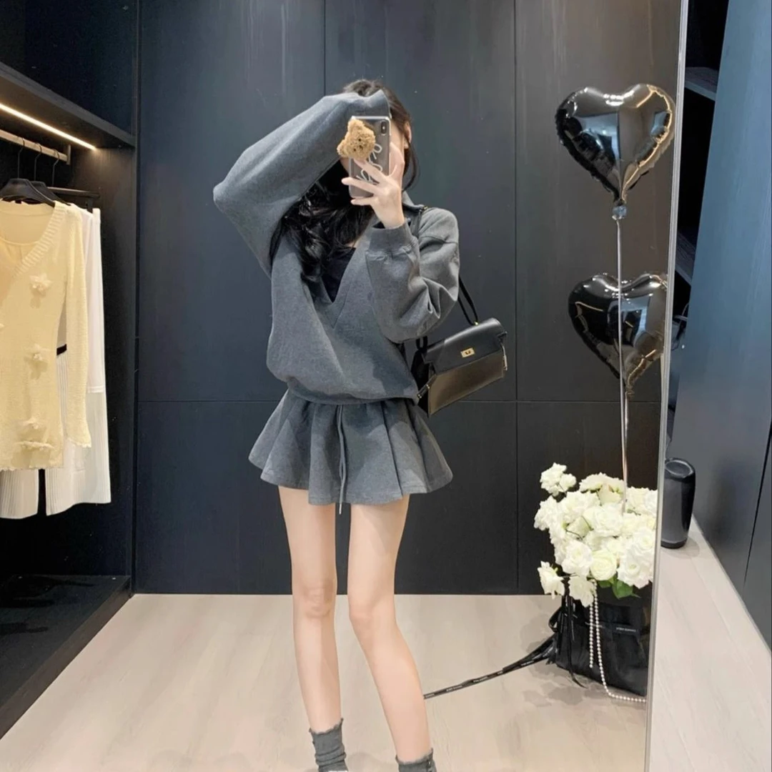 春秋季新款韩系学院风V领长袖卫衣+高腰百褶蓬蓬蛋糕半身裙两件套