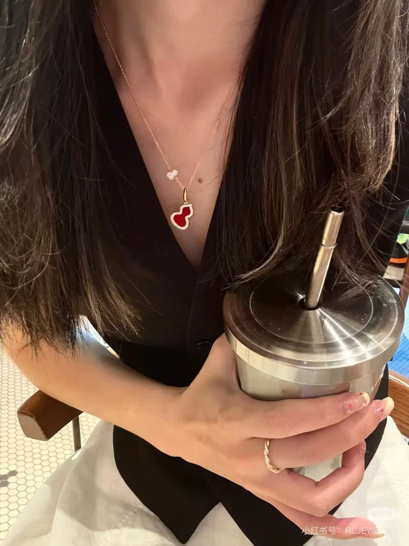 18k金红葫芦项链