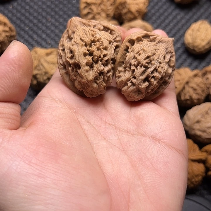 文玩核桃吊坠异形