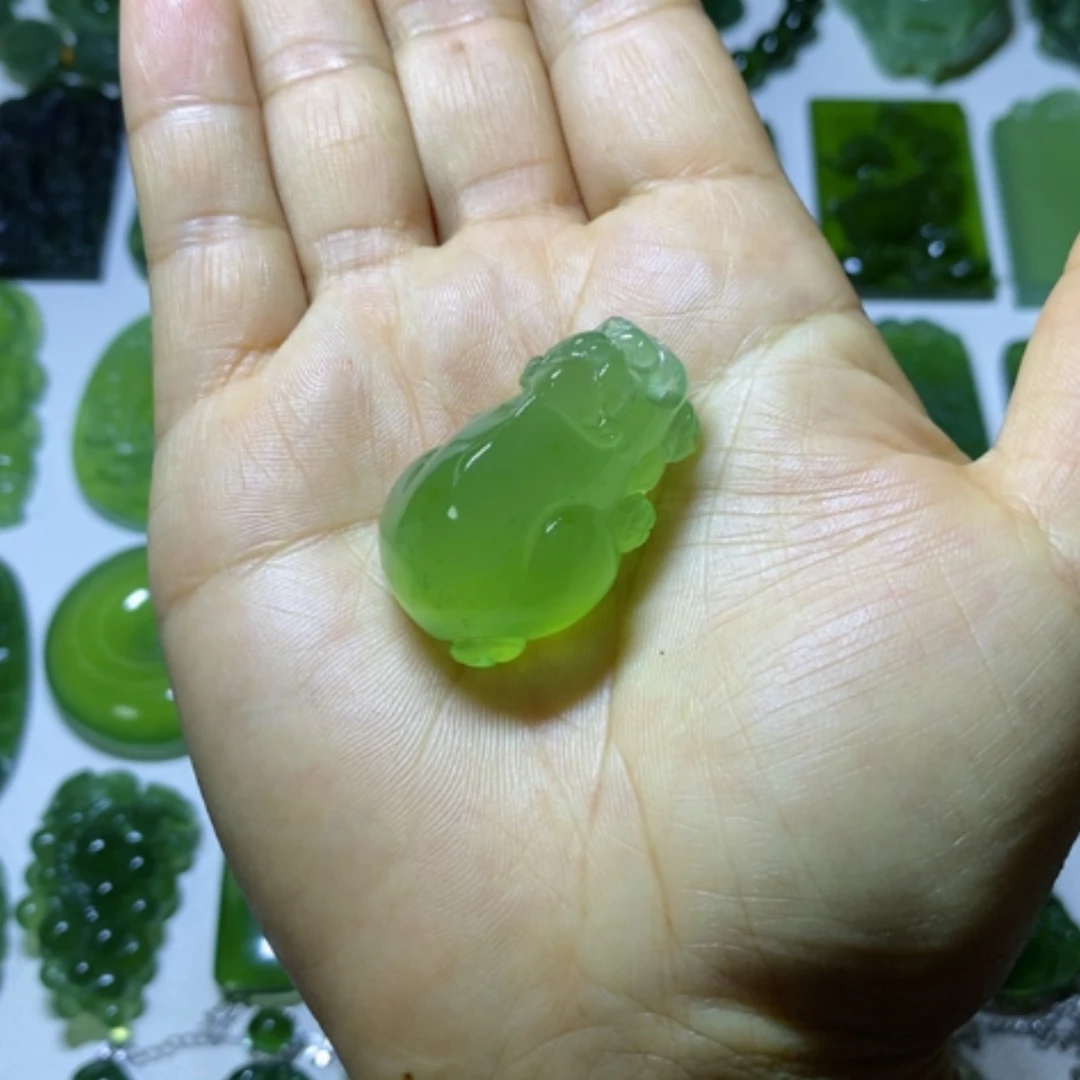 【闪购商品】未镶嵌蛇纹石玉颈饰