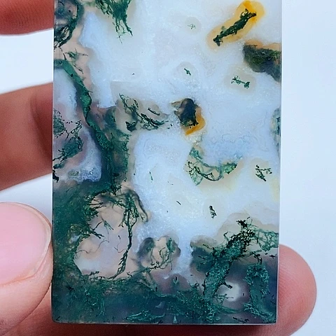 玛瑙/玉髓颈饰未镶嵌山**者