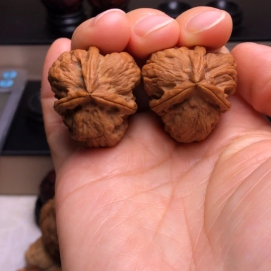 文玩核桃把件端**凡小石斧18