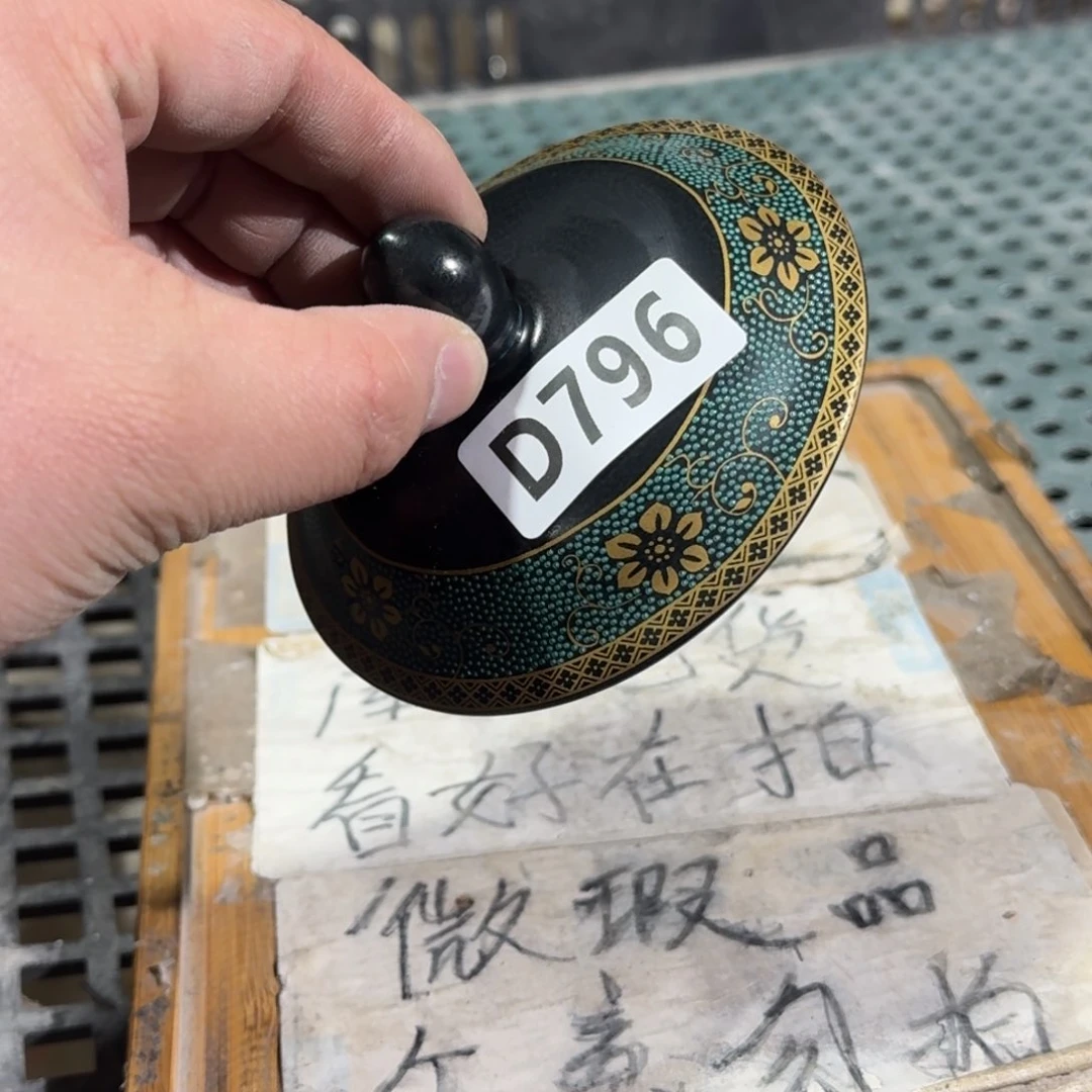 瑕疵介意勿拍陶瓷器皿B352w***e