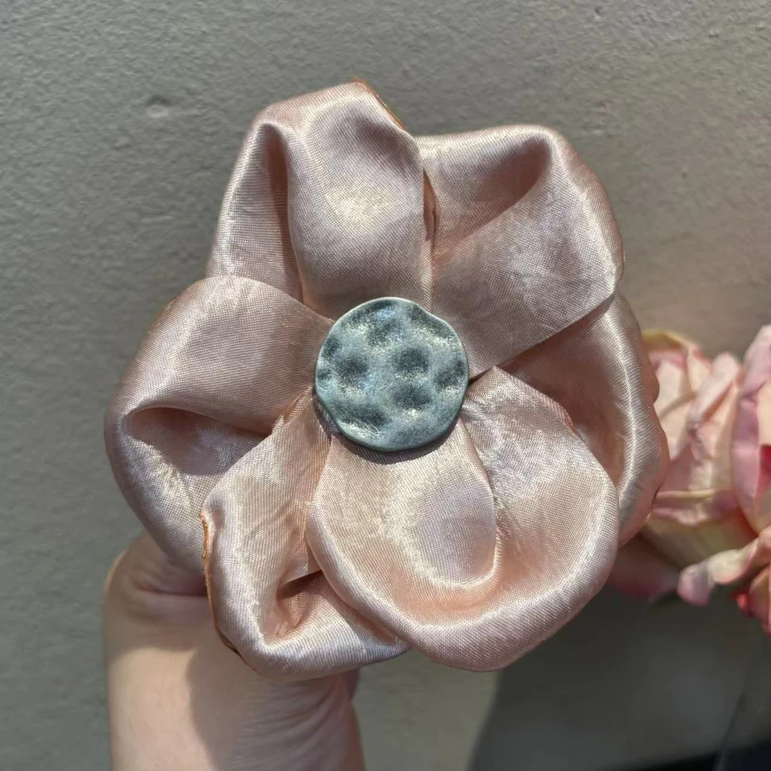 非金属树脂胸针 韩国定制胸针B124