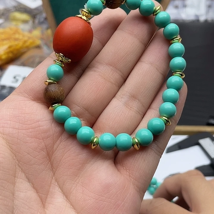 琥珀未镶嵌颈饰150