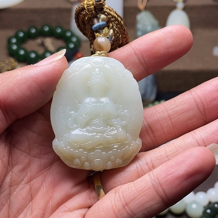 和田玉（糖玉）未镶嵌颈饰