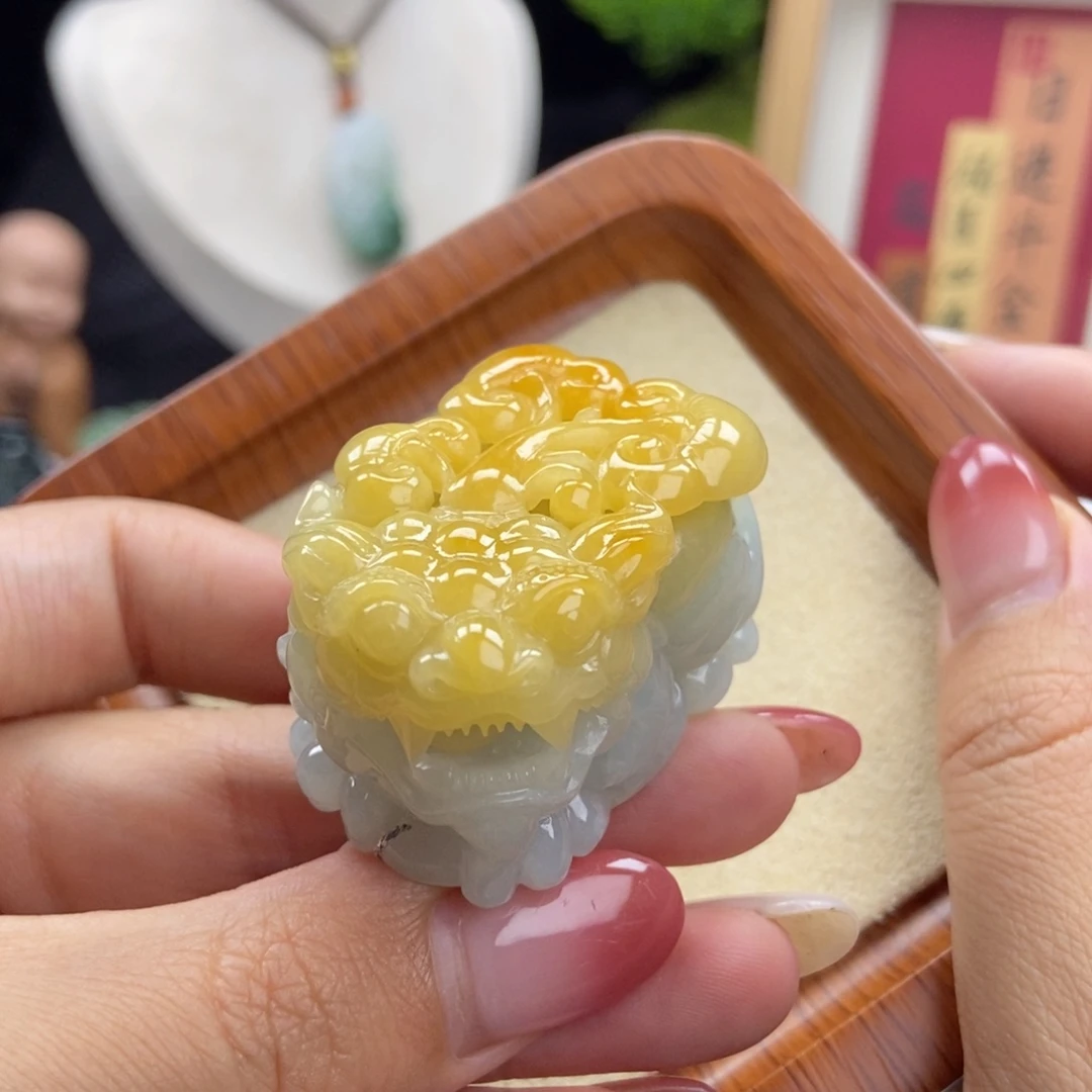 颈饰未镶嵌翡翠A6 黄金甲含珠貔貅