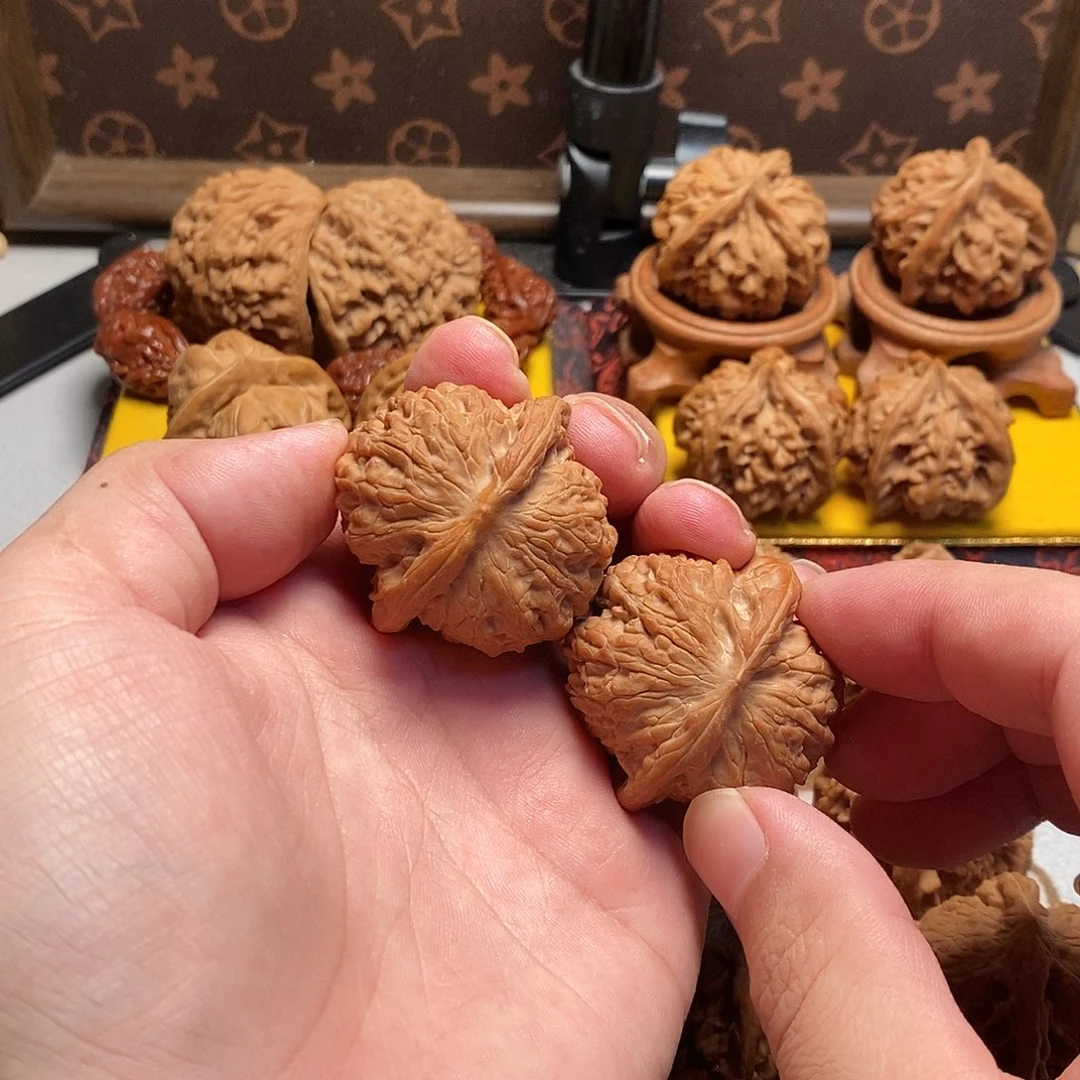 把件文玩核桃41尺精品血麒麟