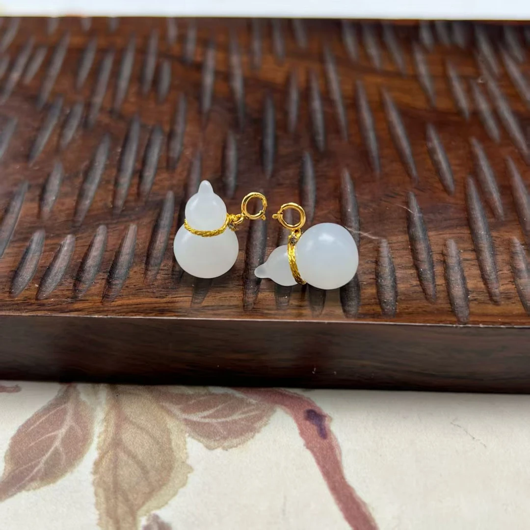 【北野珠宝】天然和田玉葫芦白玉吊坠-B237H-71多样性发一18x11mm