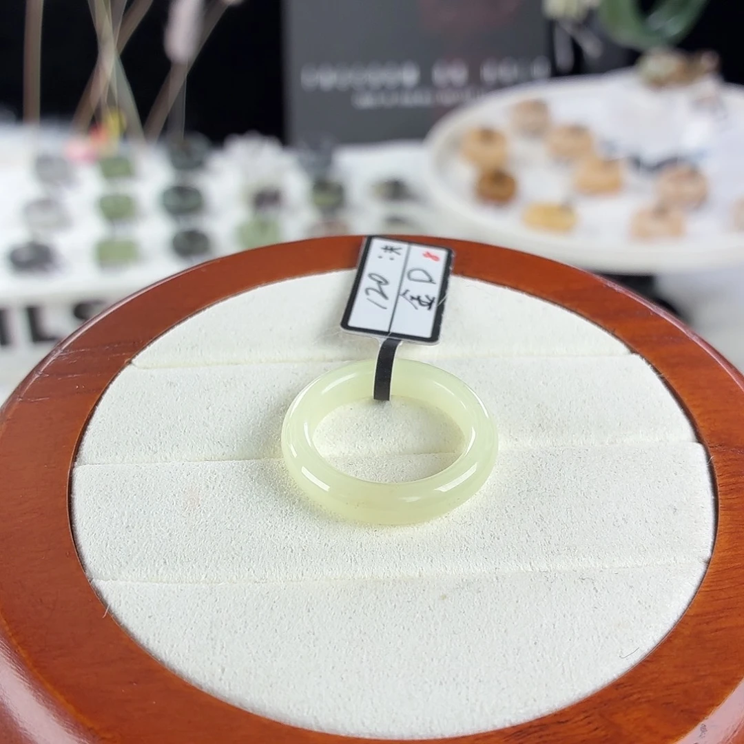 和田玉未镶嵌戒指i106黄口圆条17.8不退换