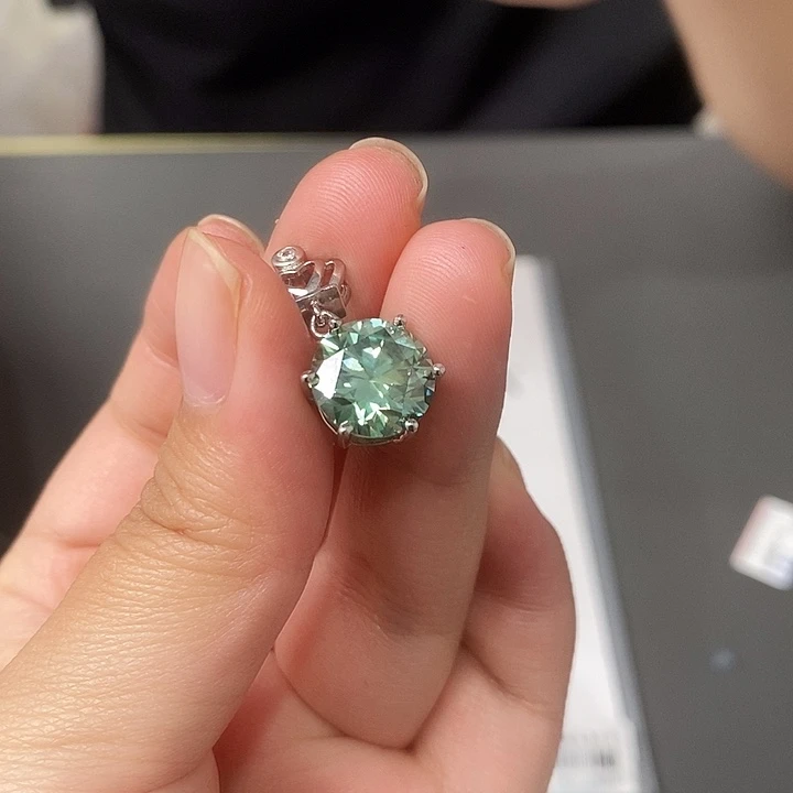 纯铜石英石六抓吊坠