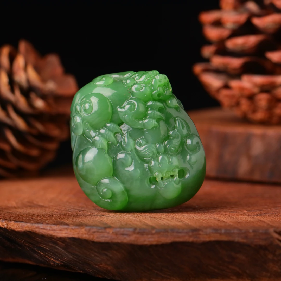 【泓贝珠宝-N688】和田玉老料碧玉猫眼貔貅吊坠