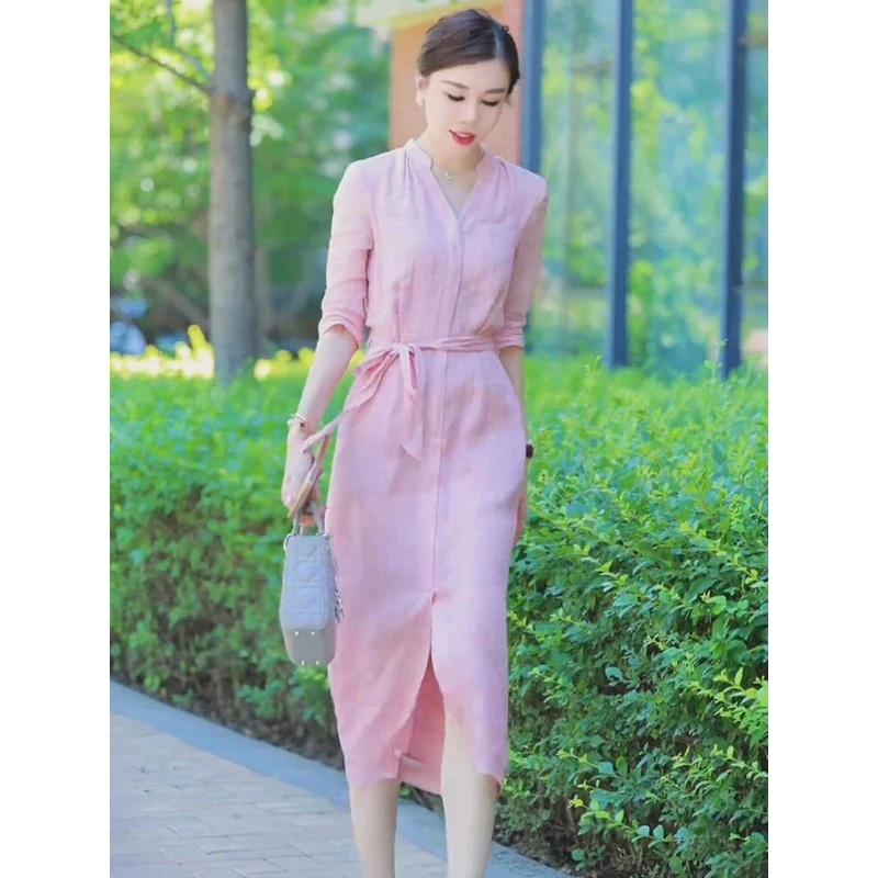 高级感气质V领亚麻连衣裙女2024夏季新款收腰显瘦温柔风开叉裙子