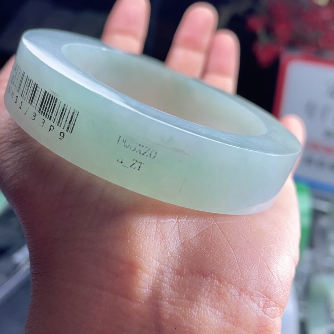 妍***铺定制翡翠未镶嵌正圈