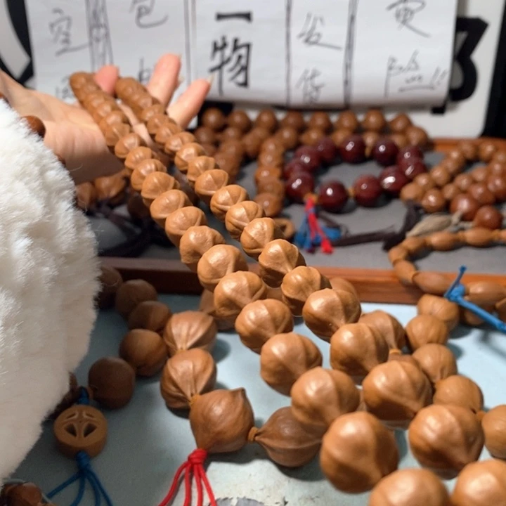 橄榄核手串5131精品卜挂蒜头小红核48+2颗