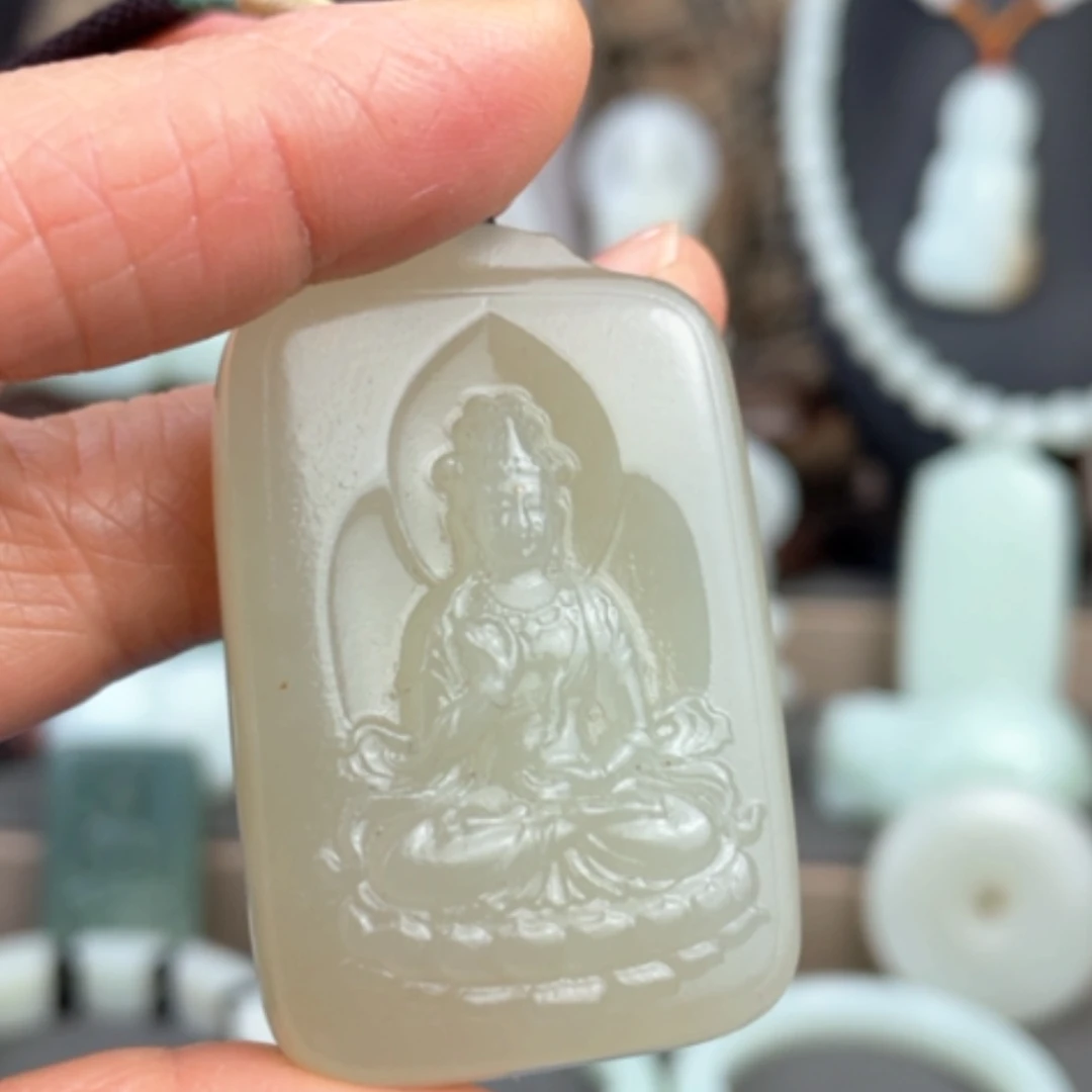 【闪购商品】颈饰未镶嵌和田玉