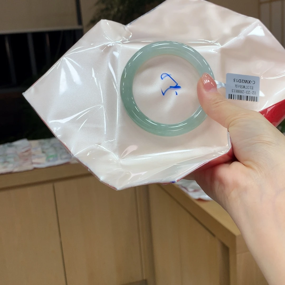 未镶嵌手镯翡翠不退不换
