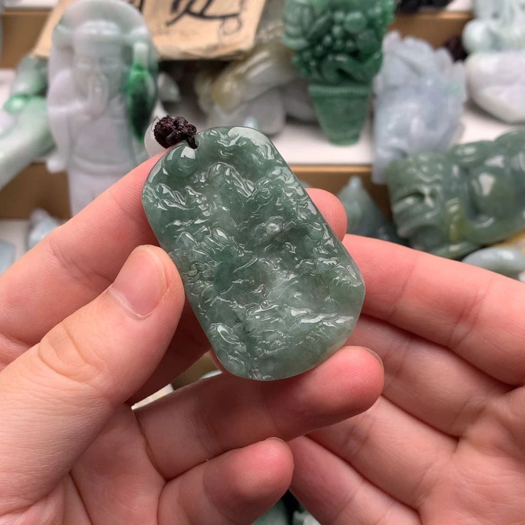 吊坠(不含链)未镶嵌翡翠