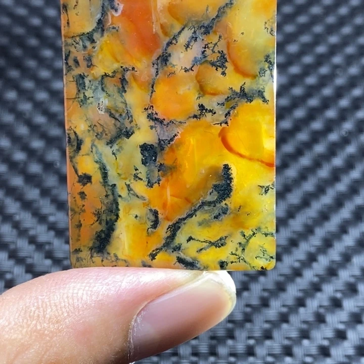 玛瑙/玉髓颈饰未镶嵌煤***号