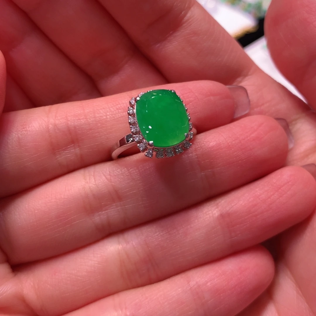 翡翠18K金镶嵌耳饰缅甸天然翡翠戒指