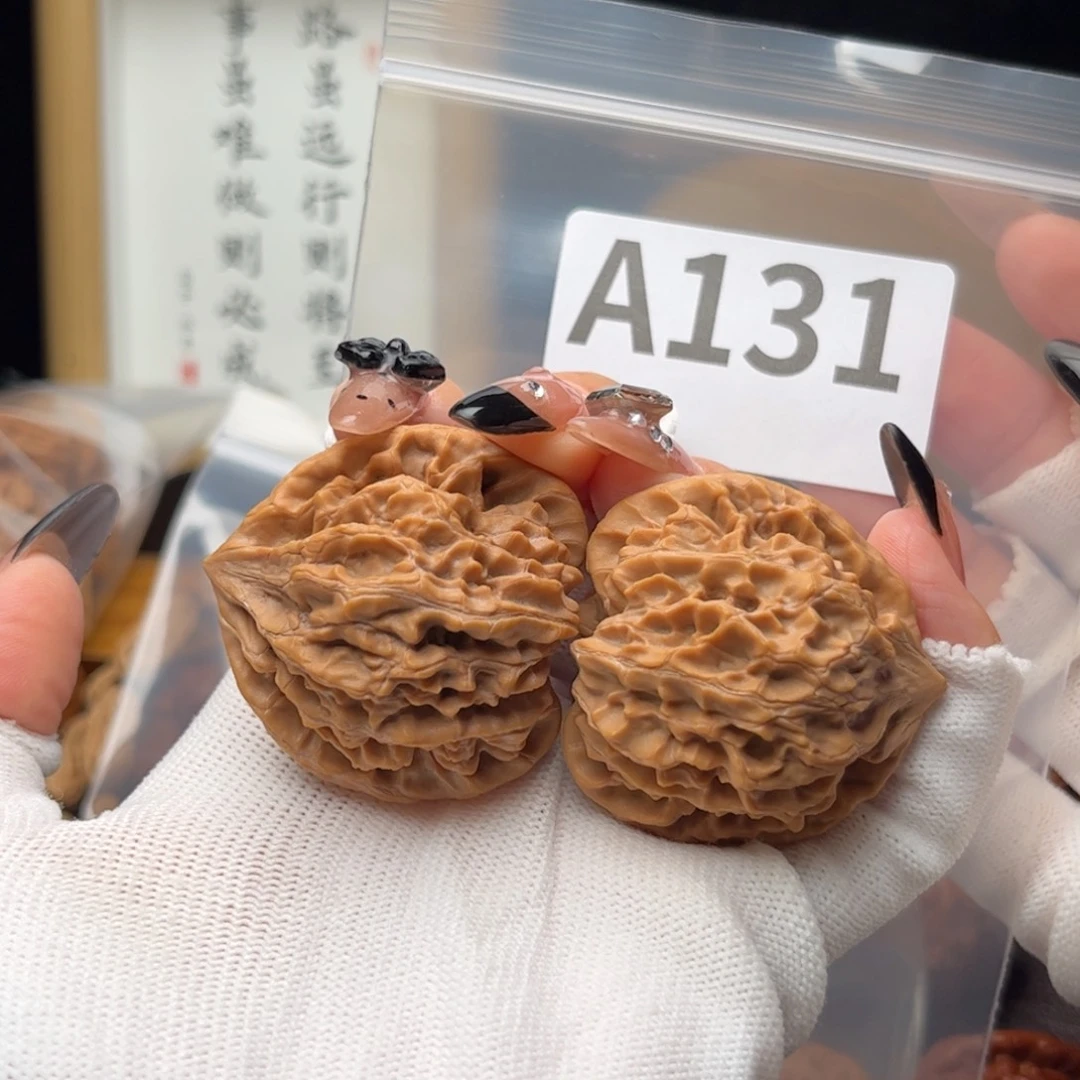 文玩核桃把件40龙门涧a311