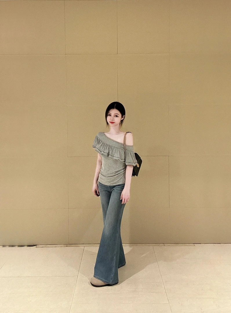 2025夏季新款韩系荷叶边方领短袖一字肩T恤上衣搭配牛仔裤两件套