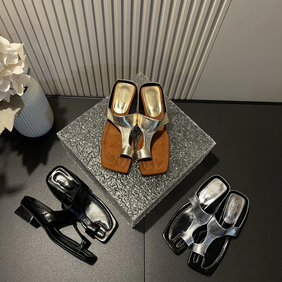 【现现】春夏新款设计感时尚气质百搭方头爆款网红轻奢感套趾高跟鞋