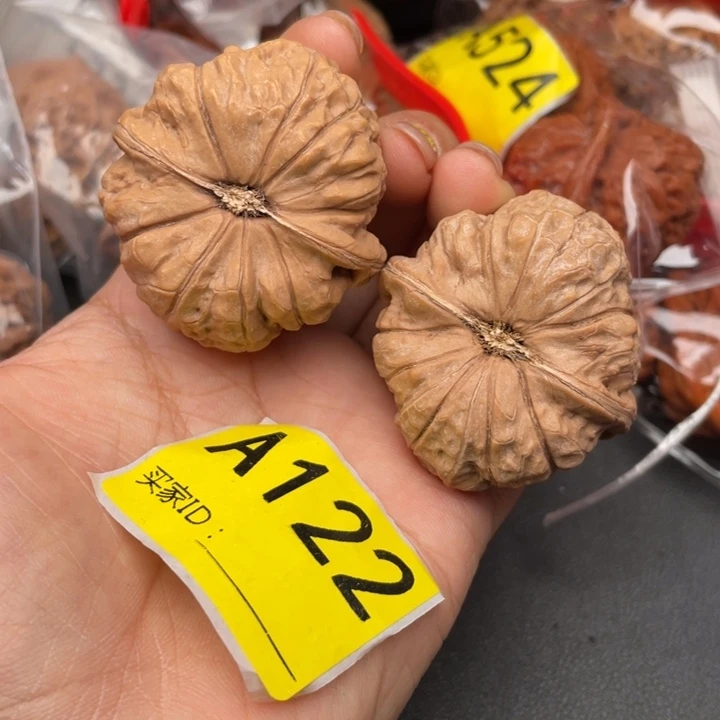 文玩核桃吊坠核桃