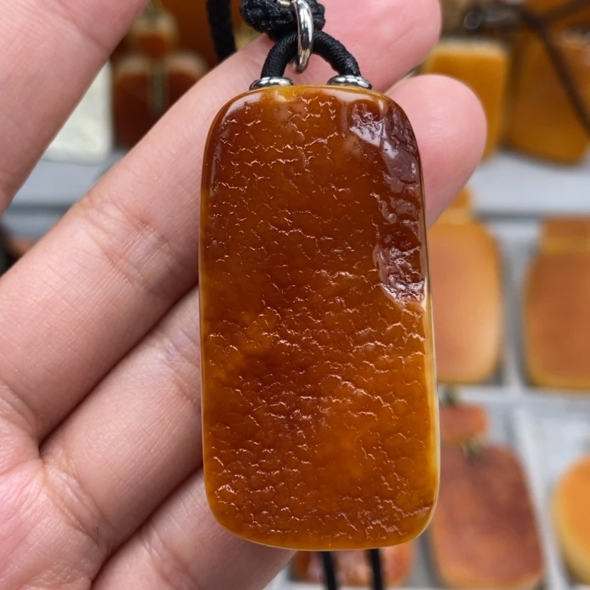 【闪购商品】未镶嵌吊坠(赠链)琥珀