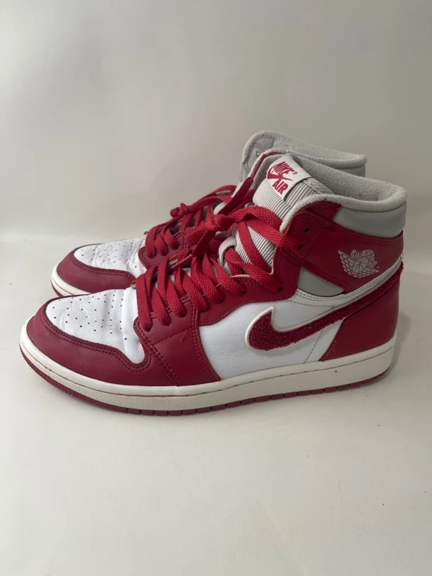 90新 maje 42.5码 aj1白红 公价1299 二手不退换 编号6845