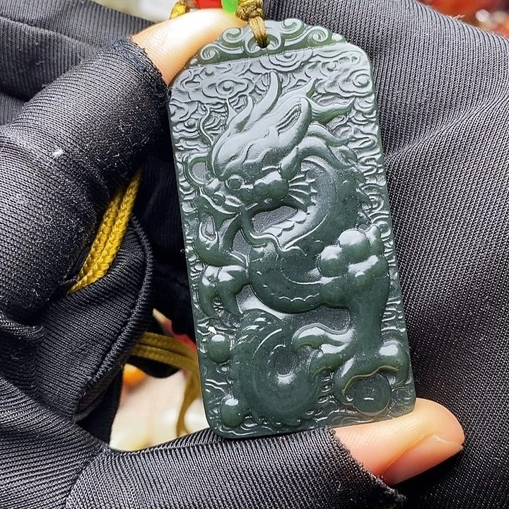 和田玉（青玉）未镶嵌颈饰