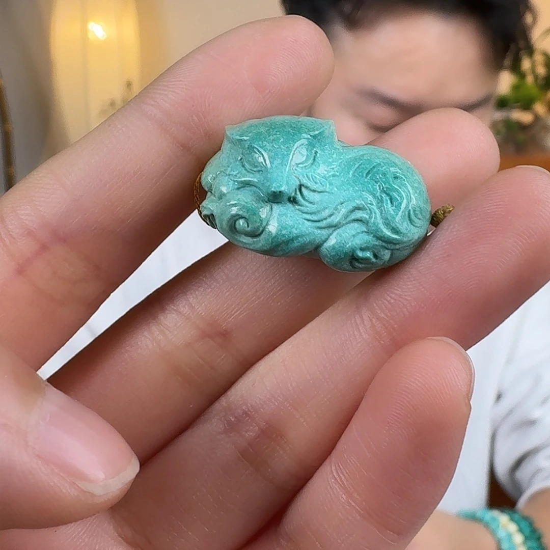 绿松石未镶嵌挂件