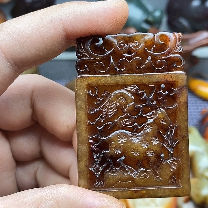 未镶嵌蛇纹石玉颈饰