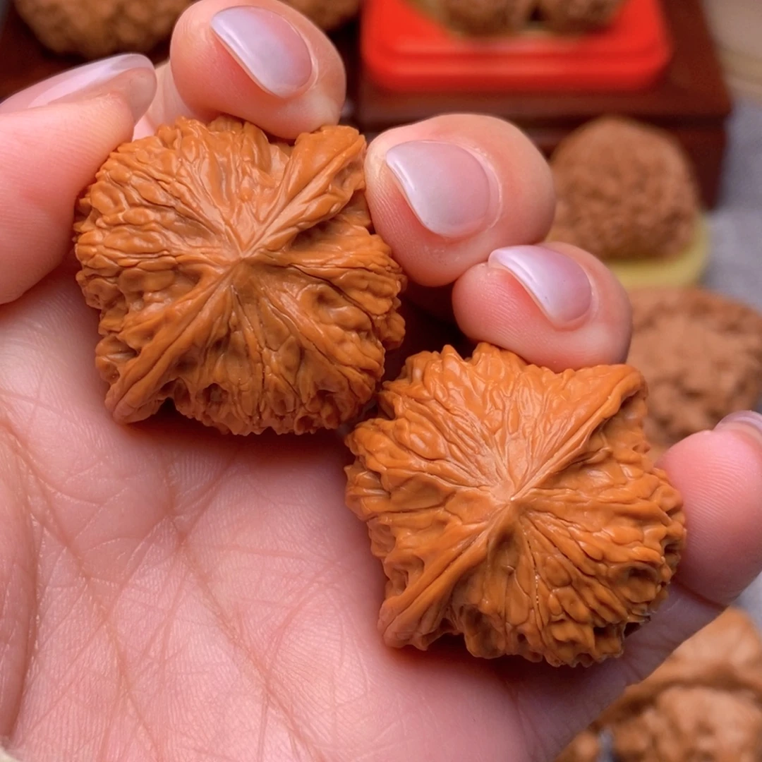 把件文玩核桃红皮山地石子磨36全品