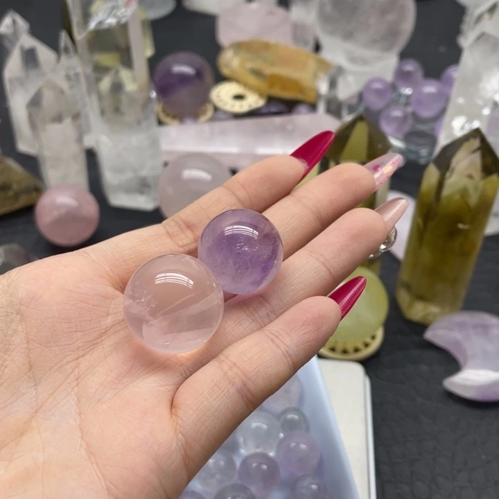 水晶45未镶嵌胆**兔天然水晶