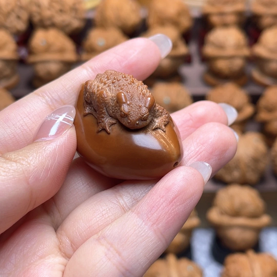 远***。远方老板订制手工雕蟾發發發