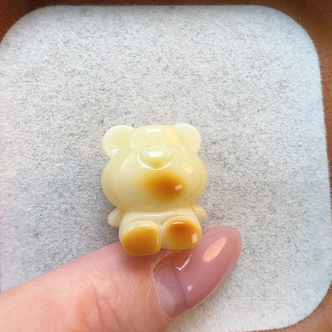 小***情琥珀未镶嵌珠宝奇石