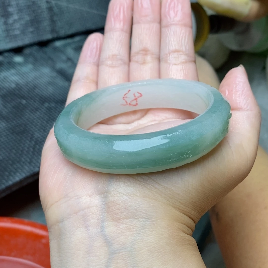 石英质玉手镯未镶嵌?****定制