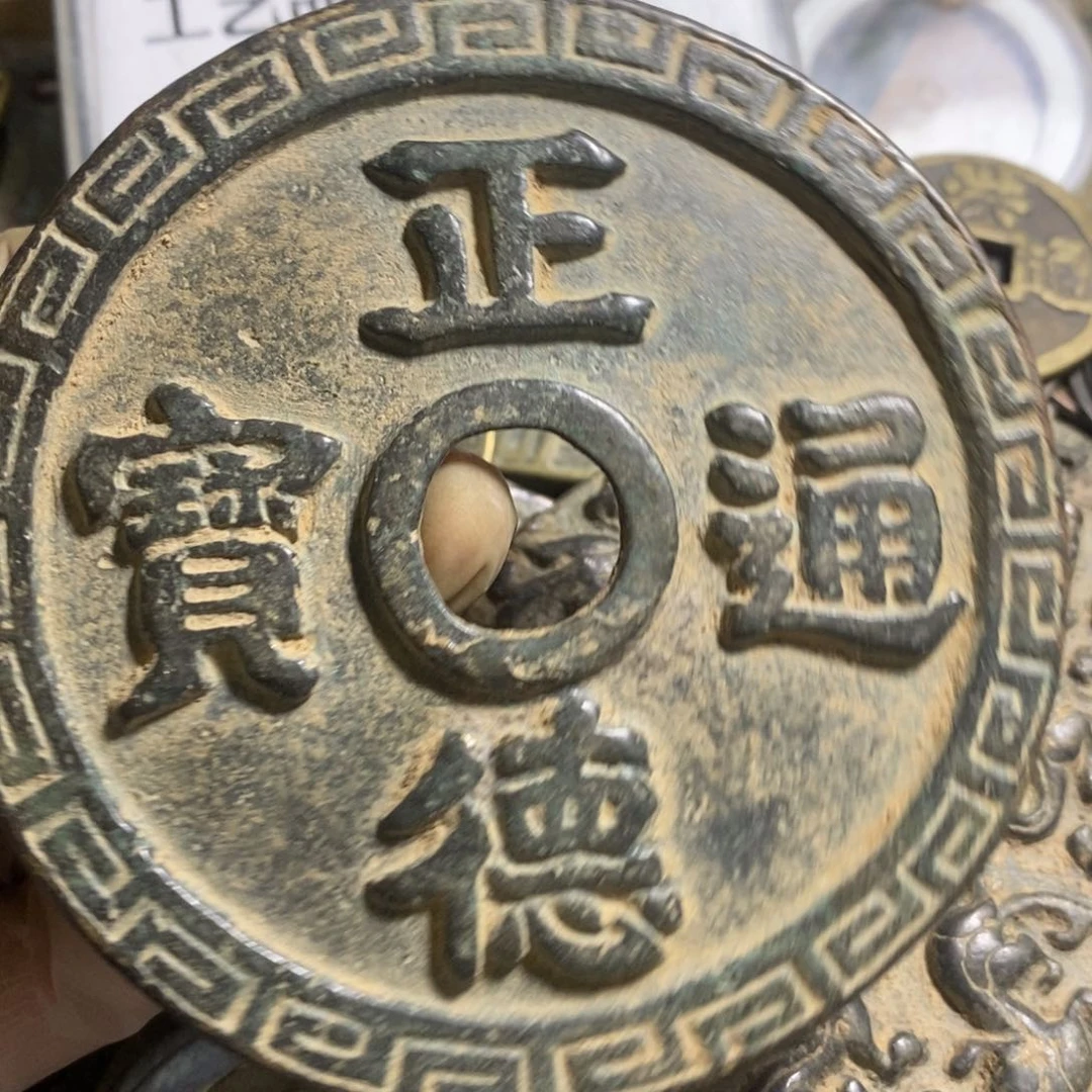 铜美***头现代工艺品学习币