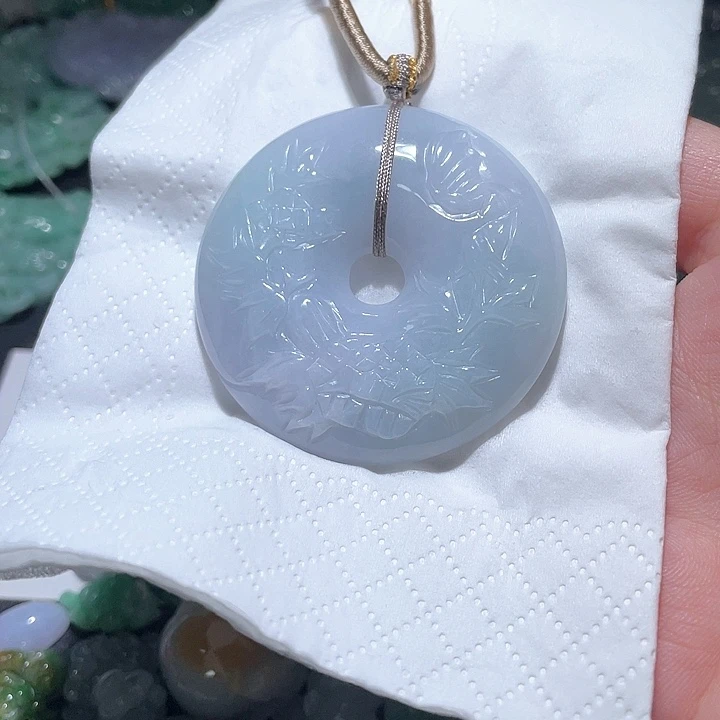 颈饰未镶嵌翡翠天