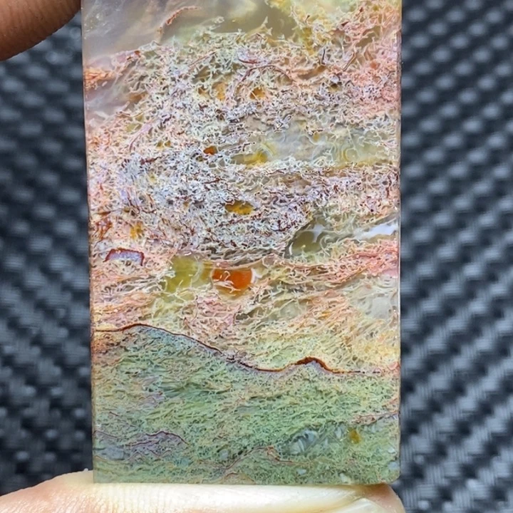 玛瑙/玉髓颈饰未镶嵌啤****鱼